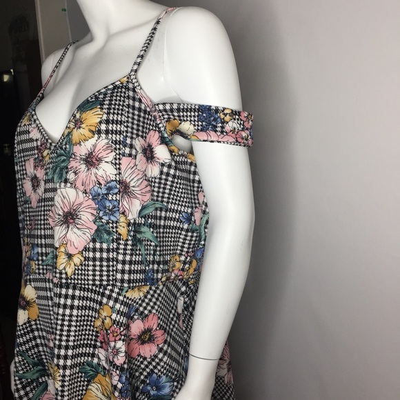 NWT Lilian size 3X cold shoulder floral mini dress - Picture 5 of 8